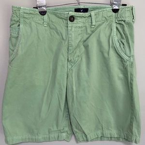 Men's American Eagle Shorts, 33, pale green